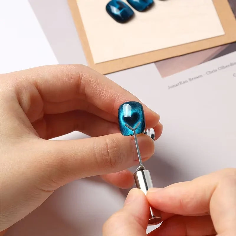 Magnetic Heart Shape Nail Art Tool - 3