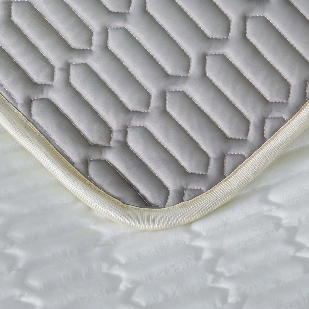 Breathable Latex Cooling Mattress Mat for Summer