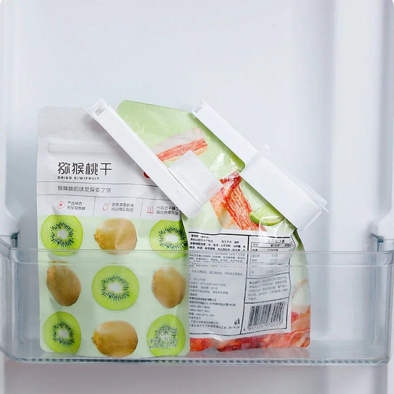 Airtight Food Bag Sealing Clip with Pouring Spout - 14