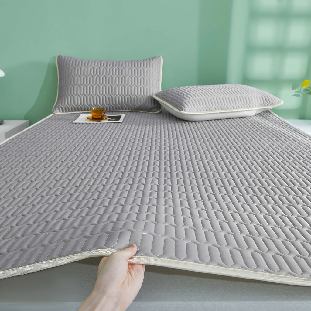 Breathable Latex Cooling Mattress Mat for Summer