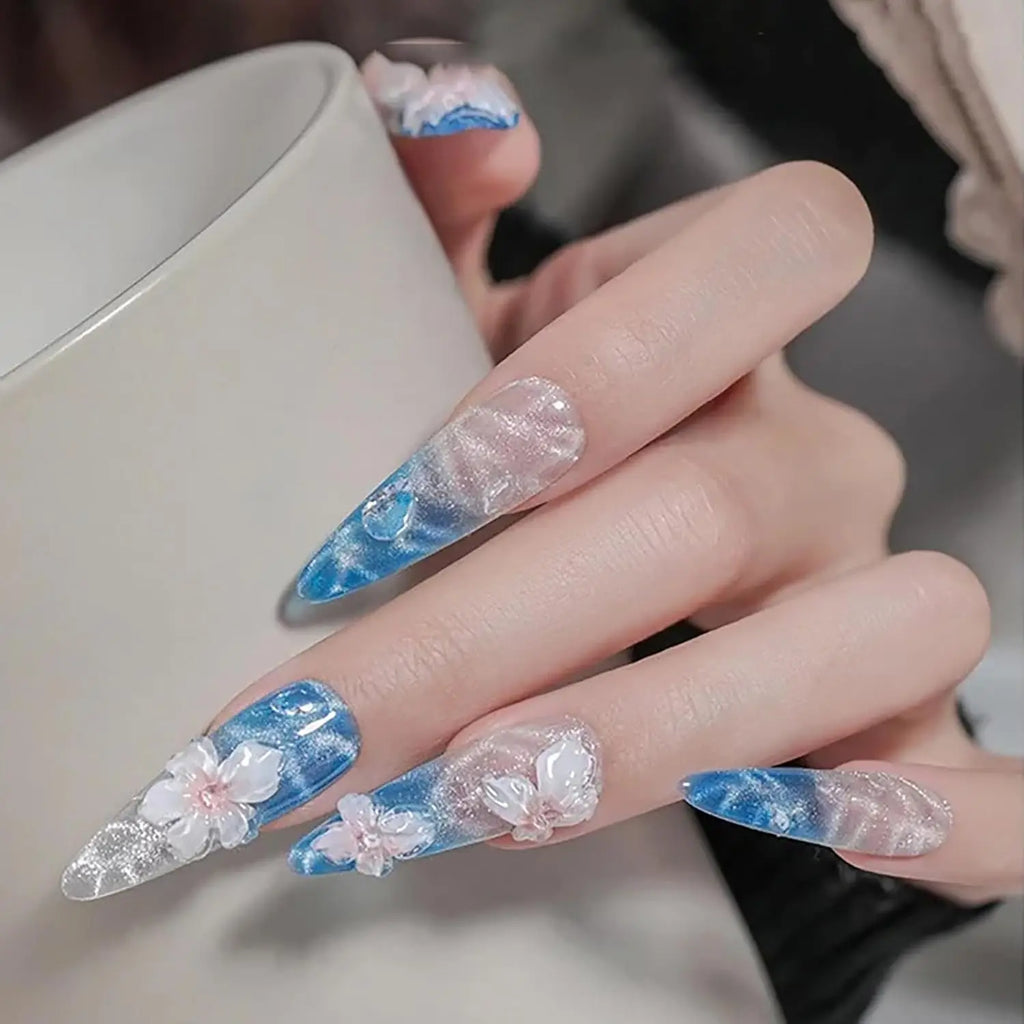 Magnetic Nail Art Tool for Cat Eye Designs