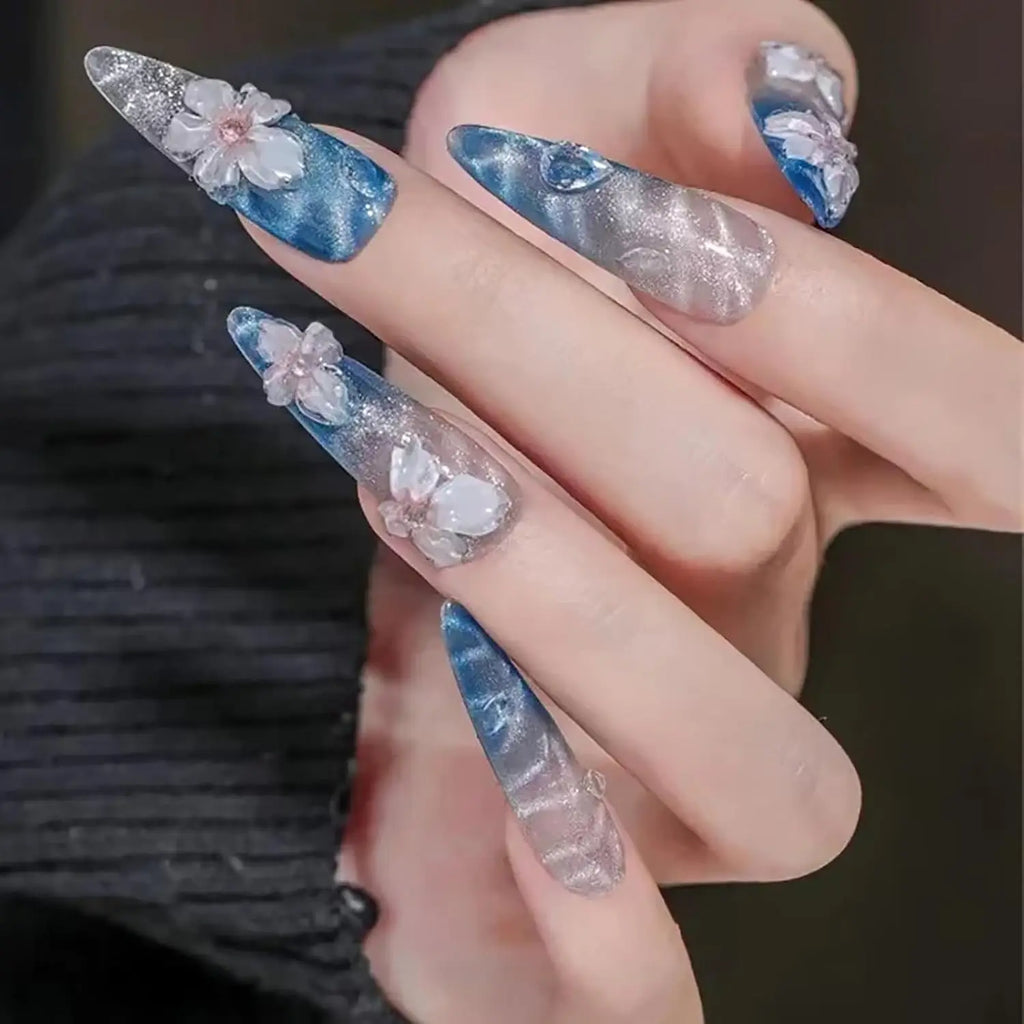 Magnetic Nail Art Tool for Cat Eye Designs