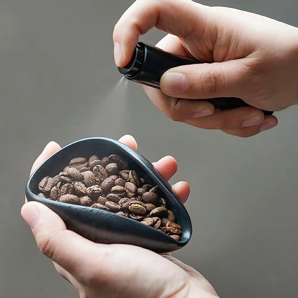 Anti-Static Coffee Bean Water Spray Bottle for Precision Grinding