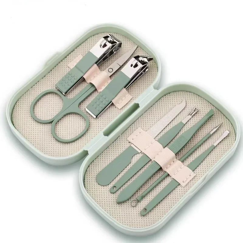 Professional Manicure and Pedicure Grooming Kit
